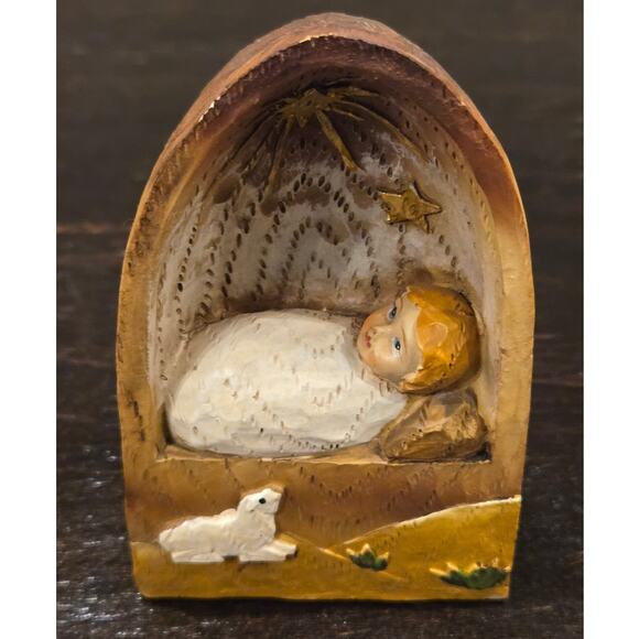 Nativity Set Nesting Angel Joseph Mary and Baby Jesus - Picture 4 of 10